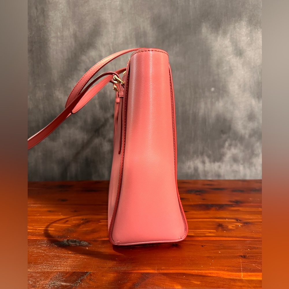 Marc Jacobs Coral Leather Tote Bag - Picture 12 of 16